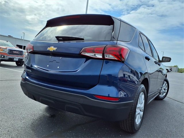Used 2022 Chevrolet Equinox LS w/ LS Convenience Package image 29