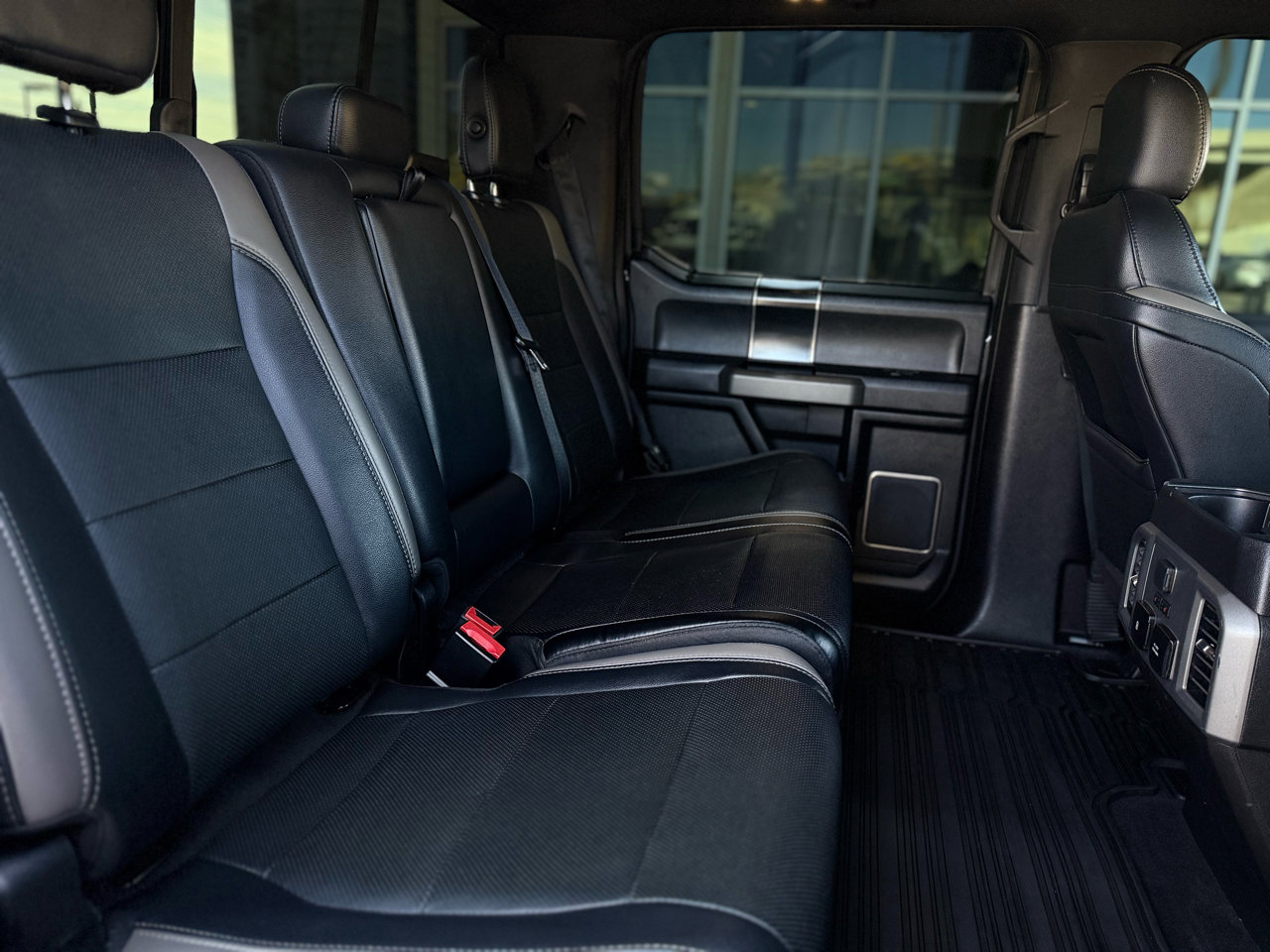 Used 2018 Ford F150 Raptor w/ Equipment Group 802A Luxury image 15