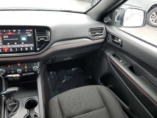 Used 2025 Dodge Durango GT AWD/4WD image 15