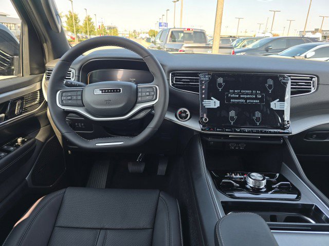 New 2025 Jeep Wagoneer Series II w/ Convenience Group I image 21