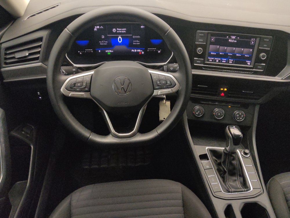 Used 2022 Volkswagen Jetta S image 22