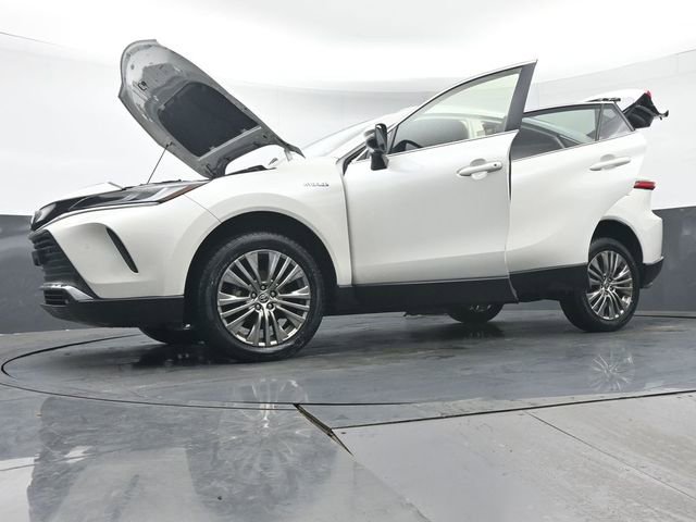 Certified 2021 Toyota Venza XLE image 50