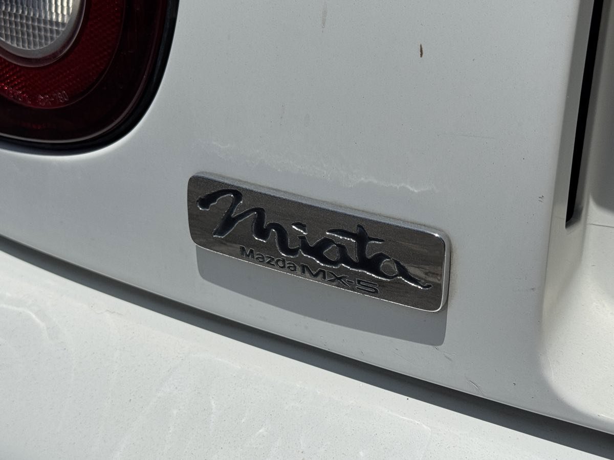 Used 1993 MAZDA MX-5 Miata RWD image 8