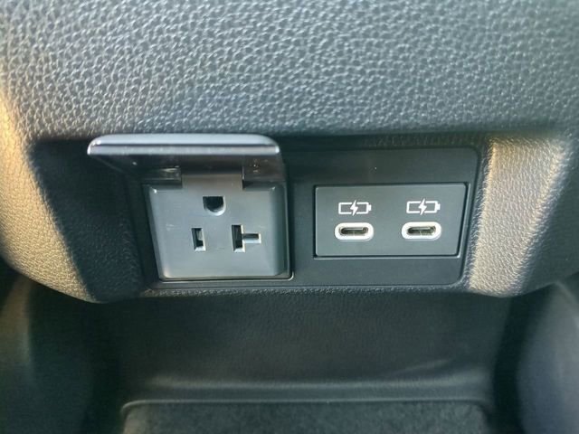 Used 2025 Toyota Tacoma TRD Pro image 16