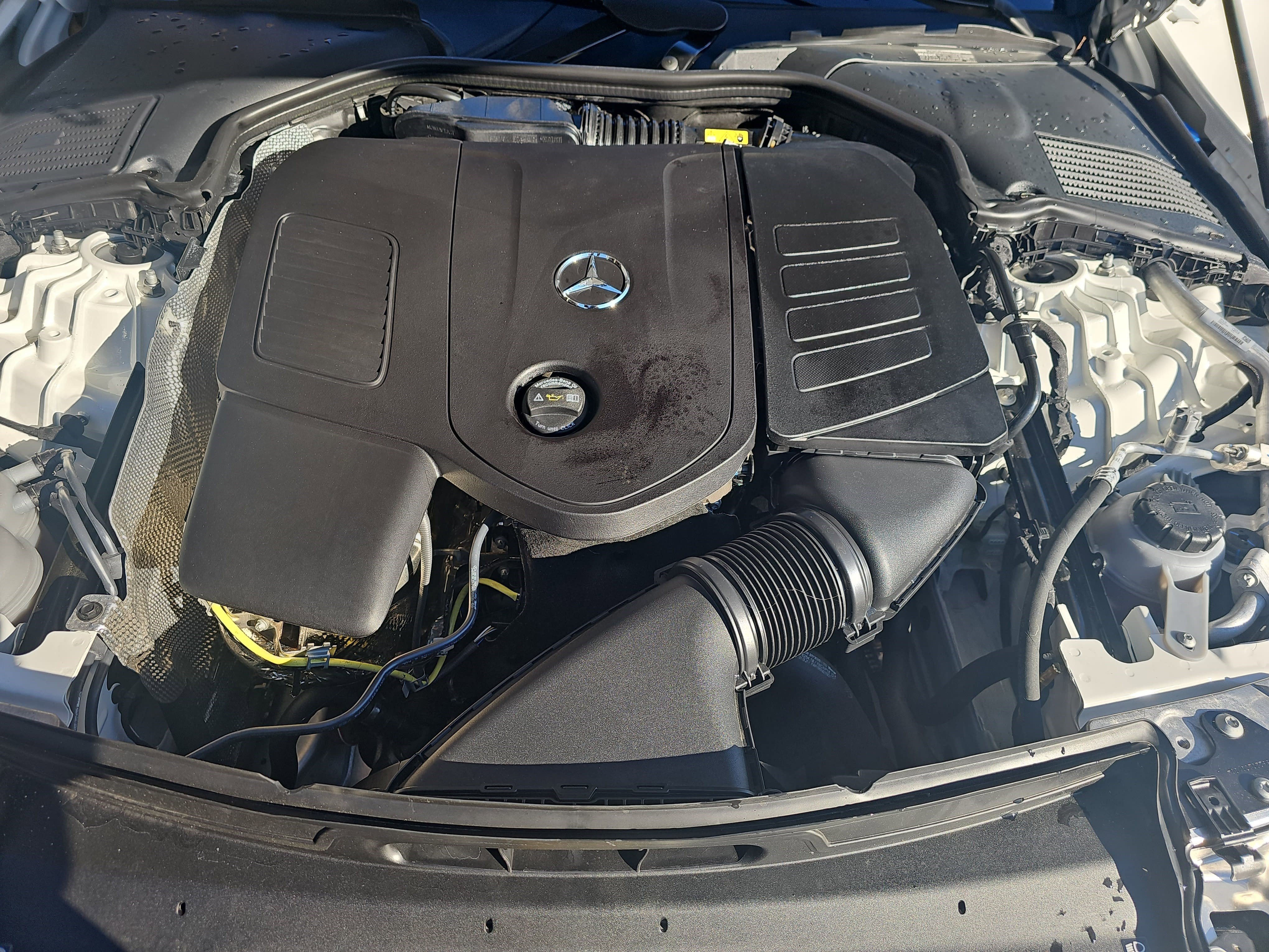 Certified 2025 Mercedes-Benz CLE 300 4MATIC Coupe image 33