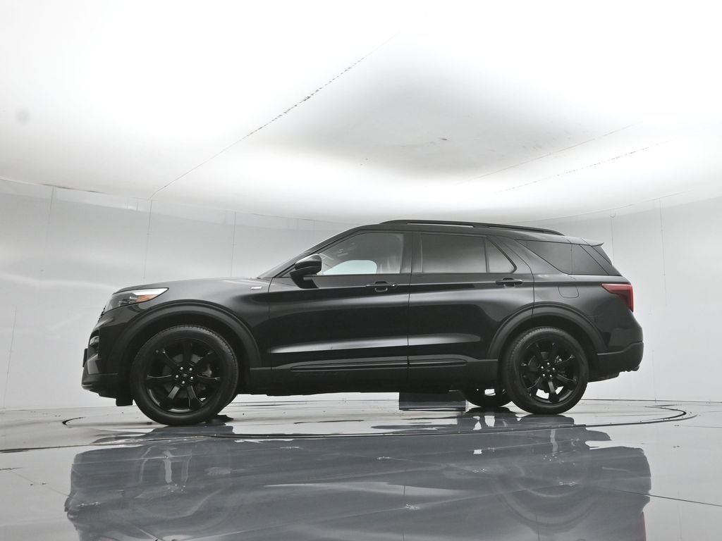 Used 2024 Ford Explorer ST-Line w/ Class IV Trailer Tow Package RWD image 55