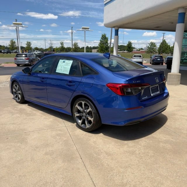 Used 2023 Honda Civic Sport image 3