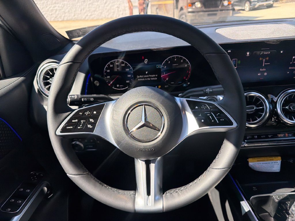 New 2026 Mercedes-Benz GLB 250 4MATIC image 21