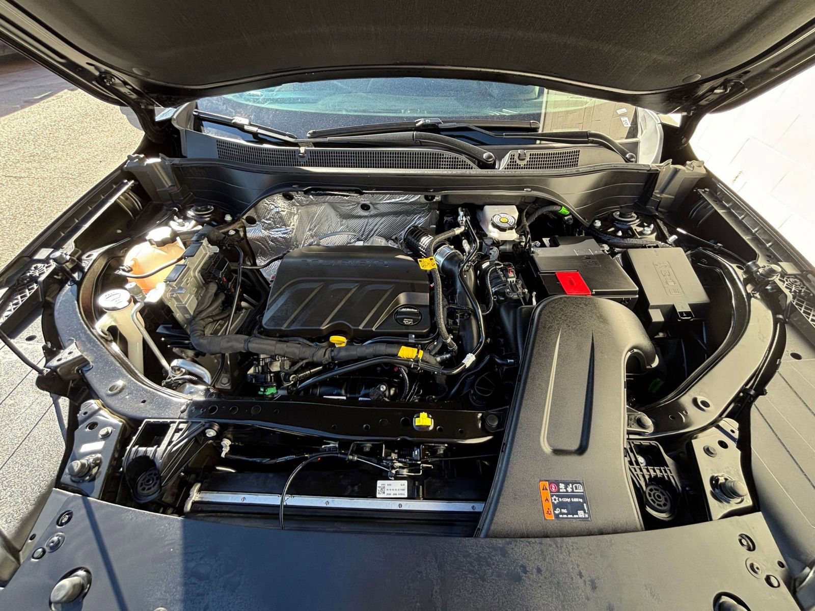 Used 2025 Chevrolet Trax LT image 32