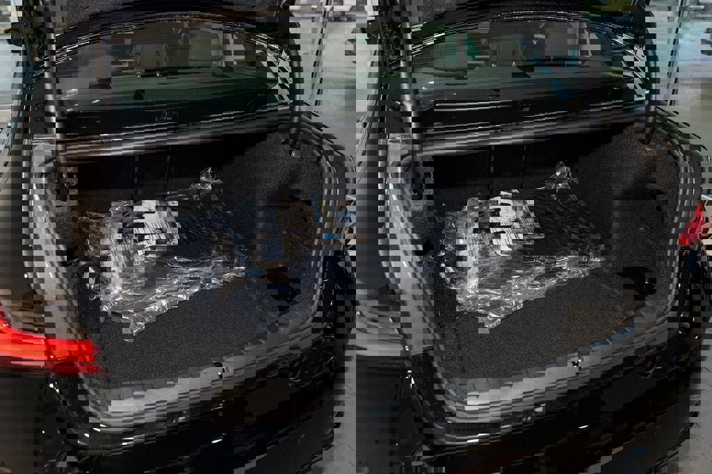 New 2026 BMW 330i xDrive Sedan w/ Convenience Package image 11