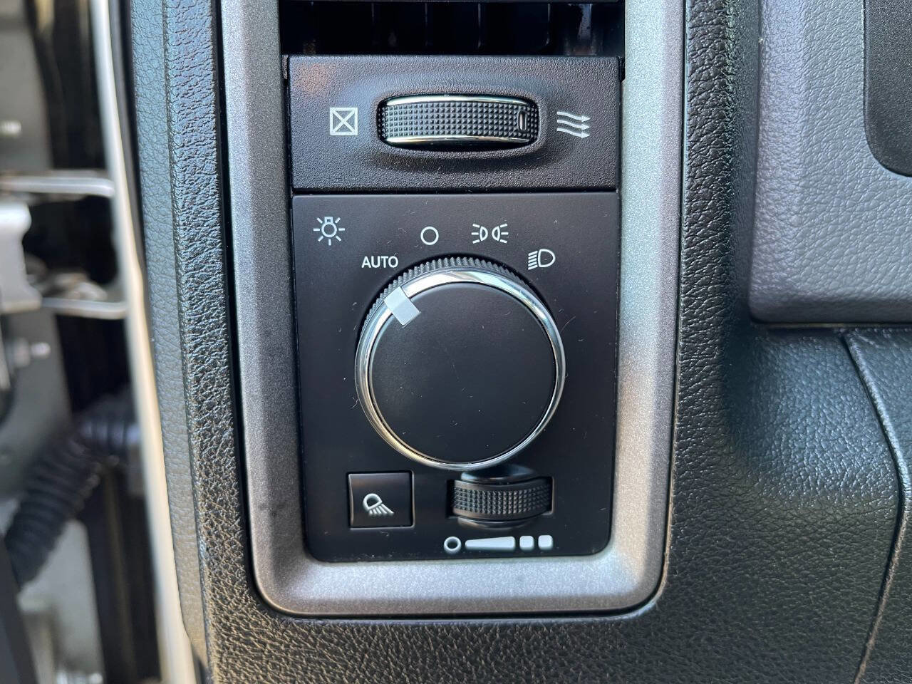 Used 2014 RAM 2500 Tradesman w/ Popular Equipment Group image 15