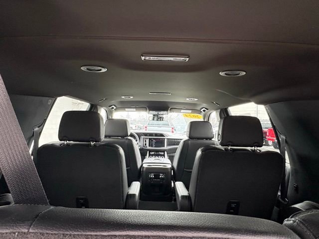 Used 2024 GMC Yukon XL Denali image 37