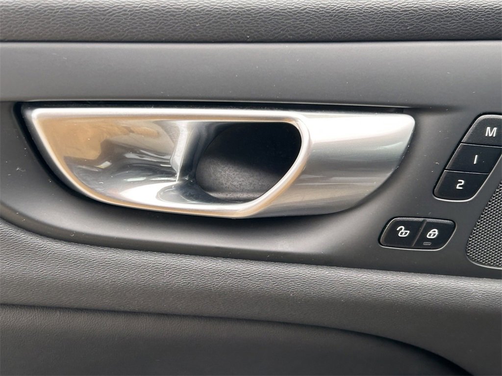 Used 2024 Volvo S60 B5 Core image 25