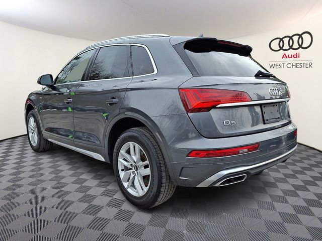 Used 2023 Audi Q5 2.0T Premium w/ Convenience Package image 4