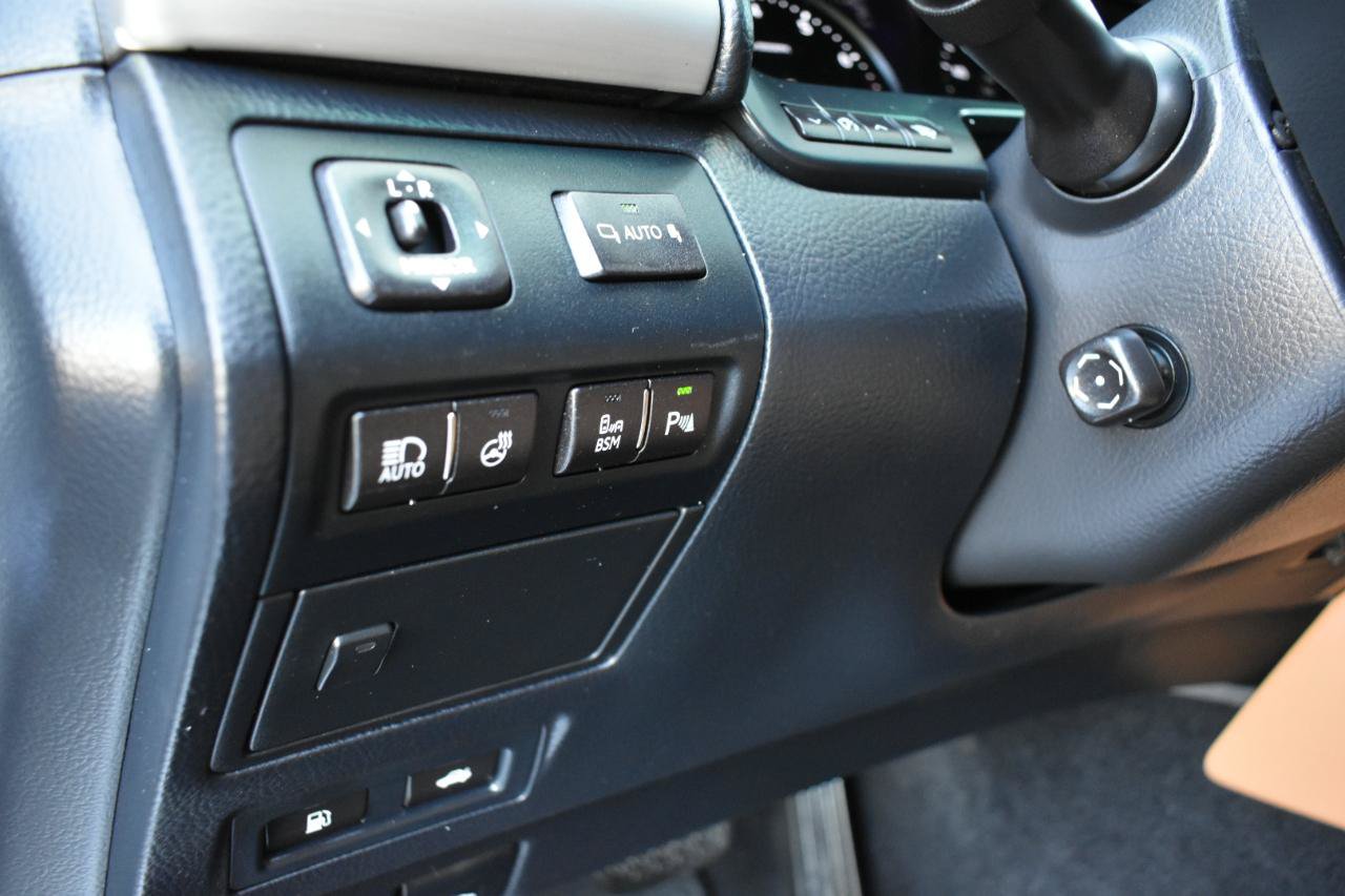 Used 2014 Lexus LS 460 w/ Comfort Package RWD image 42