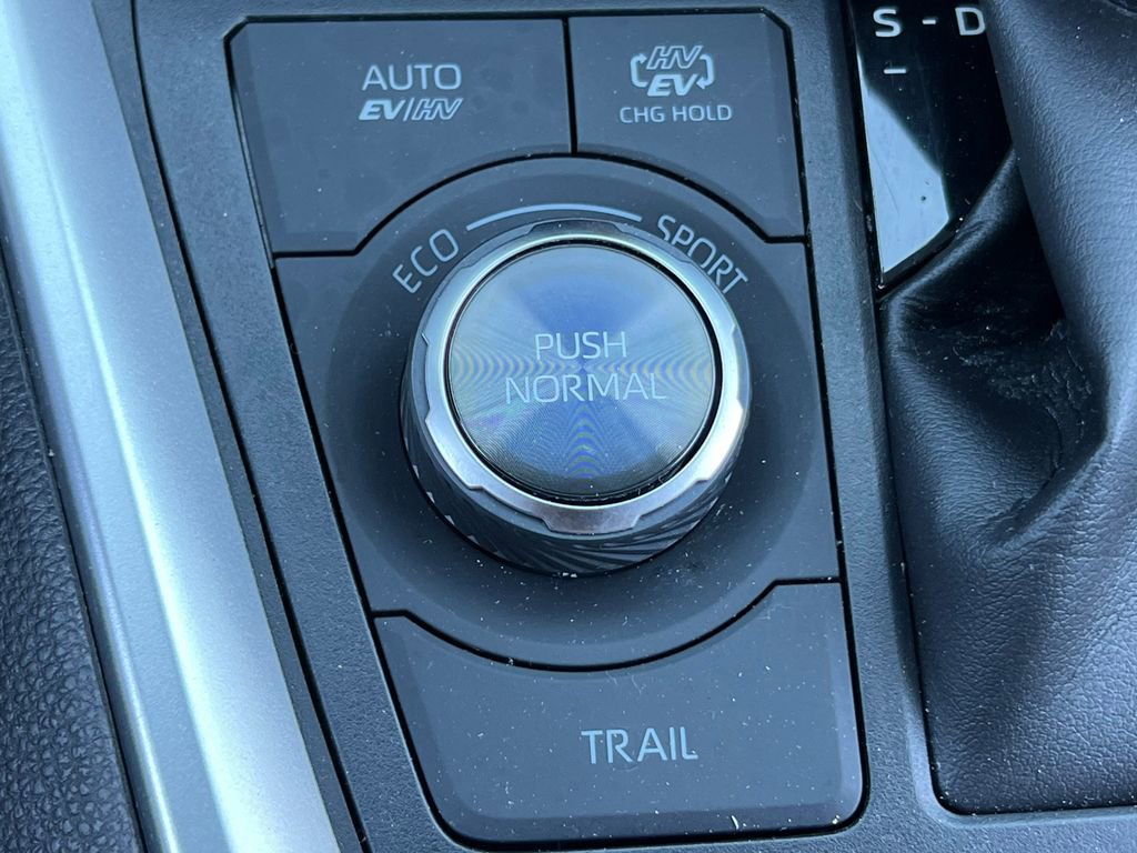 Used 2023 Toyota RAV4 XSE w/ Weather Package AWD/4WD image 32