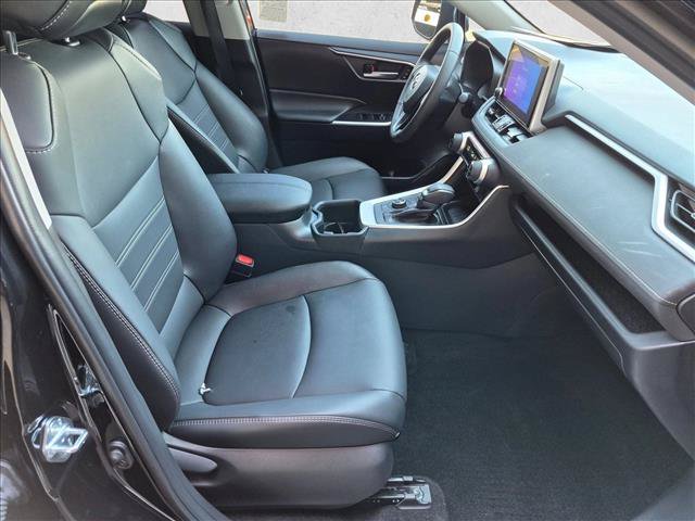 Used 2025 Toyota RAV4 XLE Premium w/ Weather Package AWD/4WD image 19