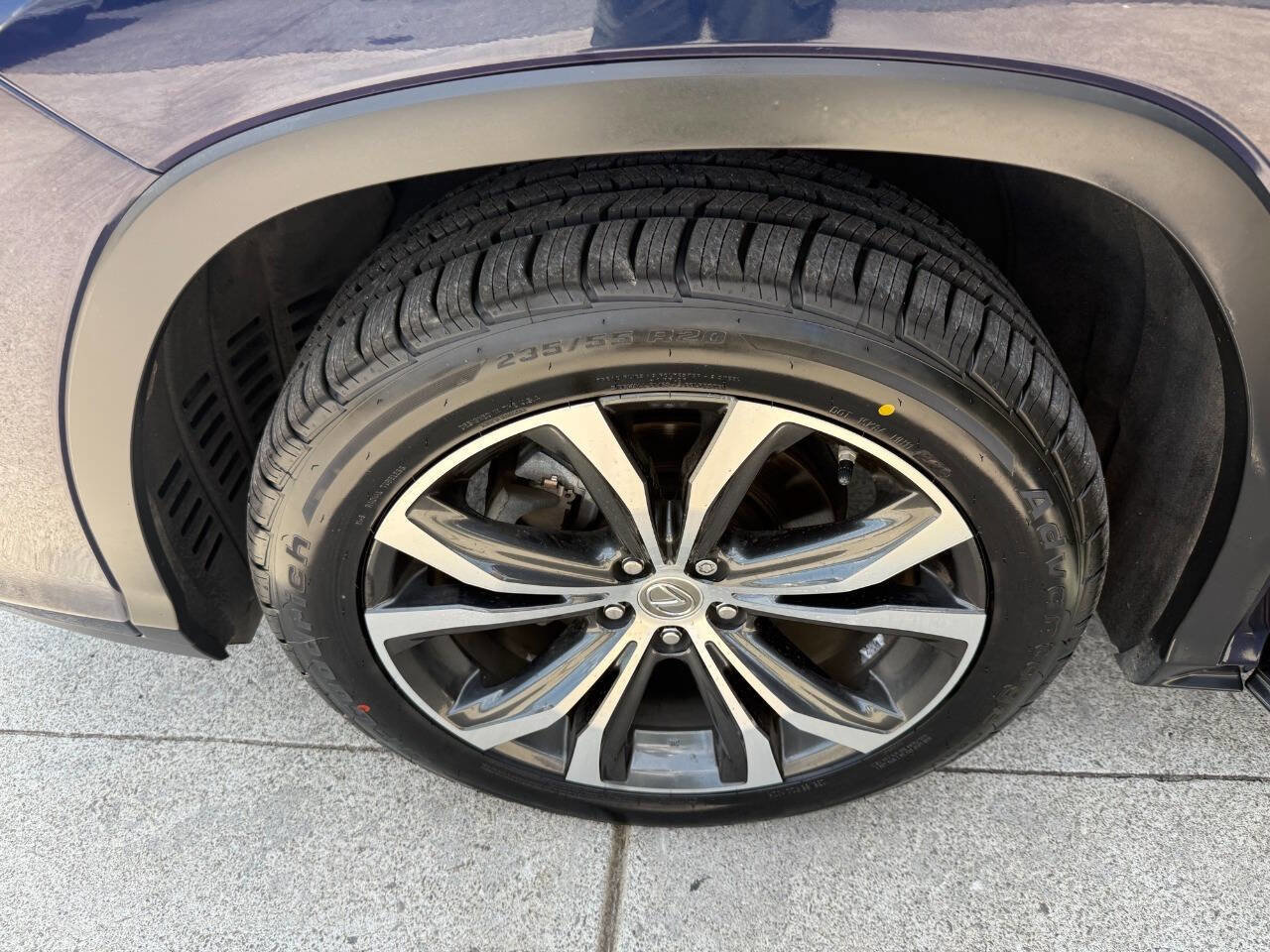 Used 2017 Lexus RX 450h AWD image 33