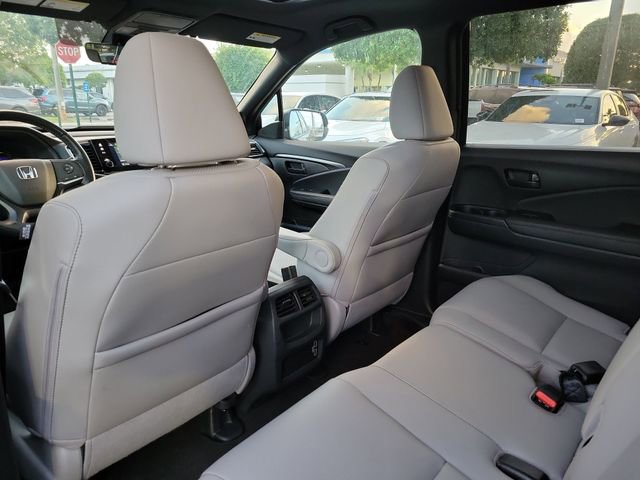 Used 2023 Honda Passport EX-L image 10