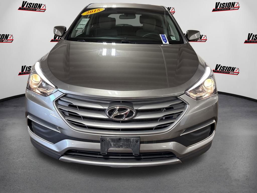 Used 2018 Hyundai Santa Fe Sport AWD/4WD image 2