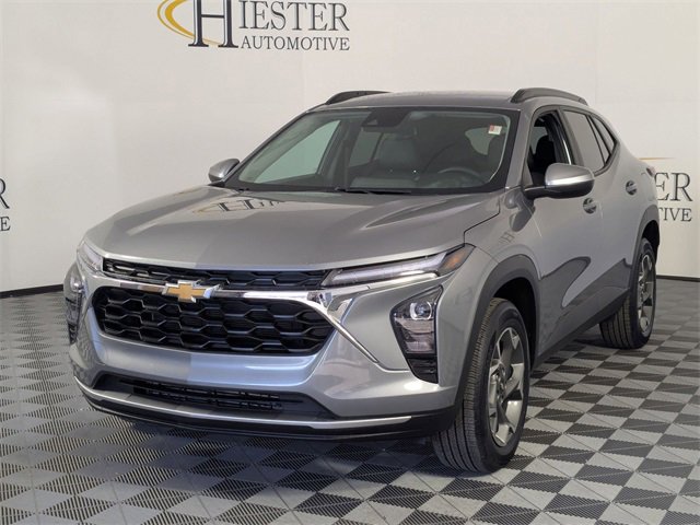 Certified 2025 Chevrolet Trax LT w/ LT Convenience Package image 4