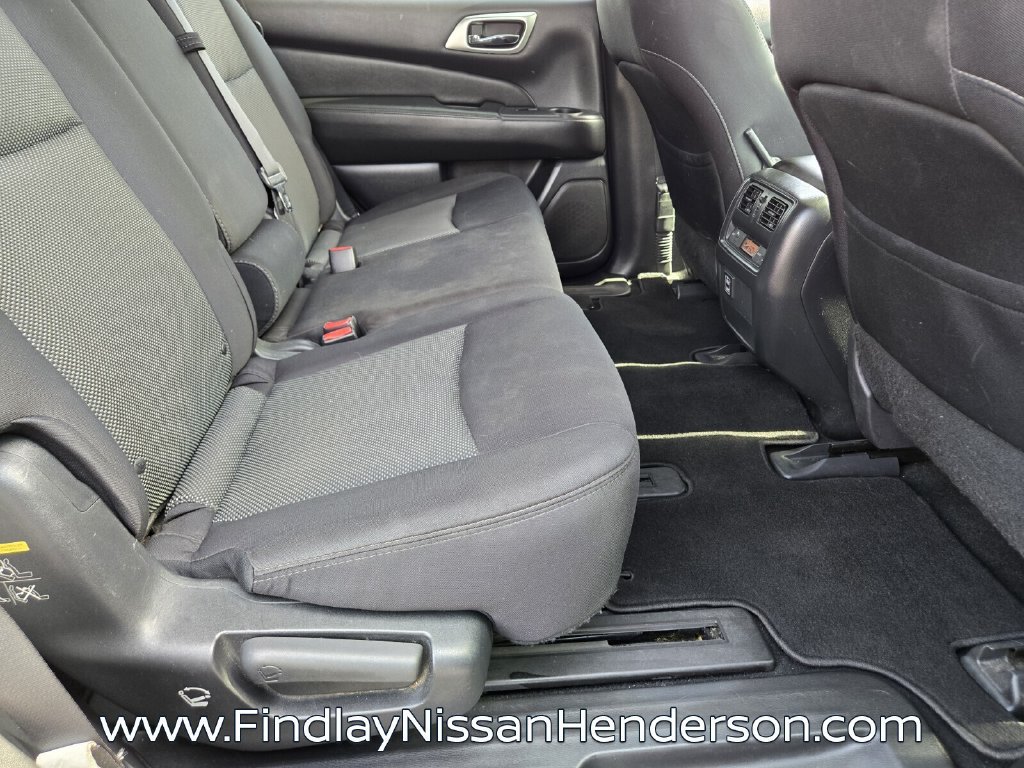 Used 2018 Nissan Pathfinder S FWD image 16