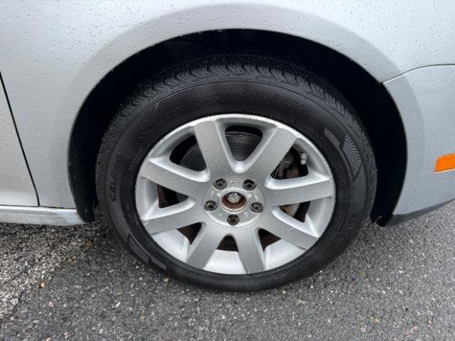 Used 2008 Volkswagen Rabbit S image 14