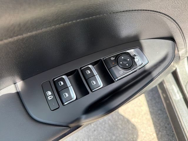 New 2026 Kia K5 LXS FWD image 17