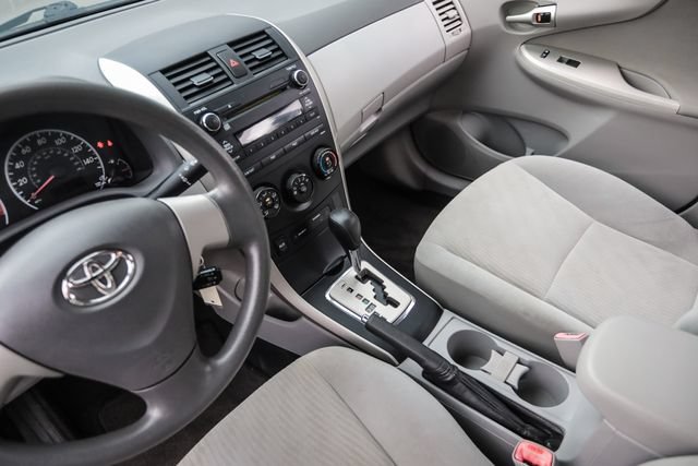 Used 2010 Toyota Corolla LE FWD image 40