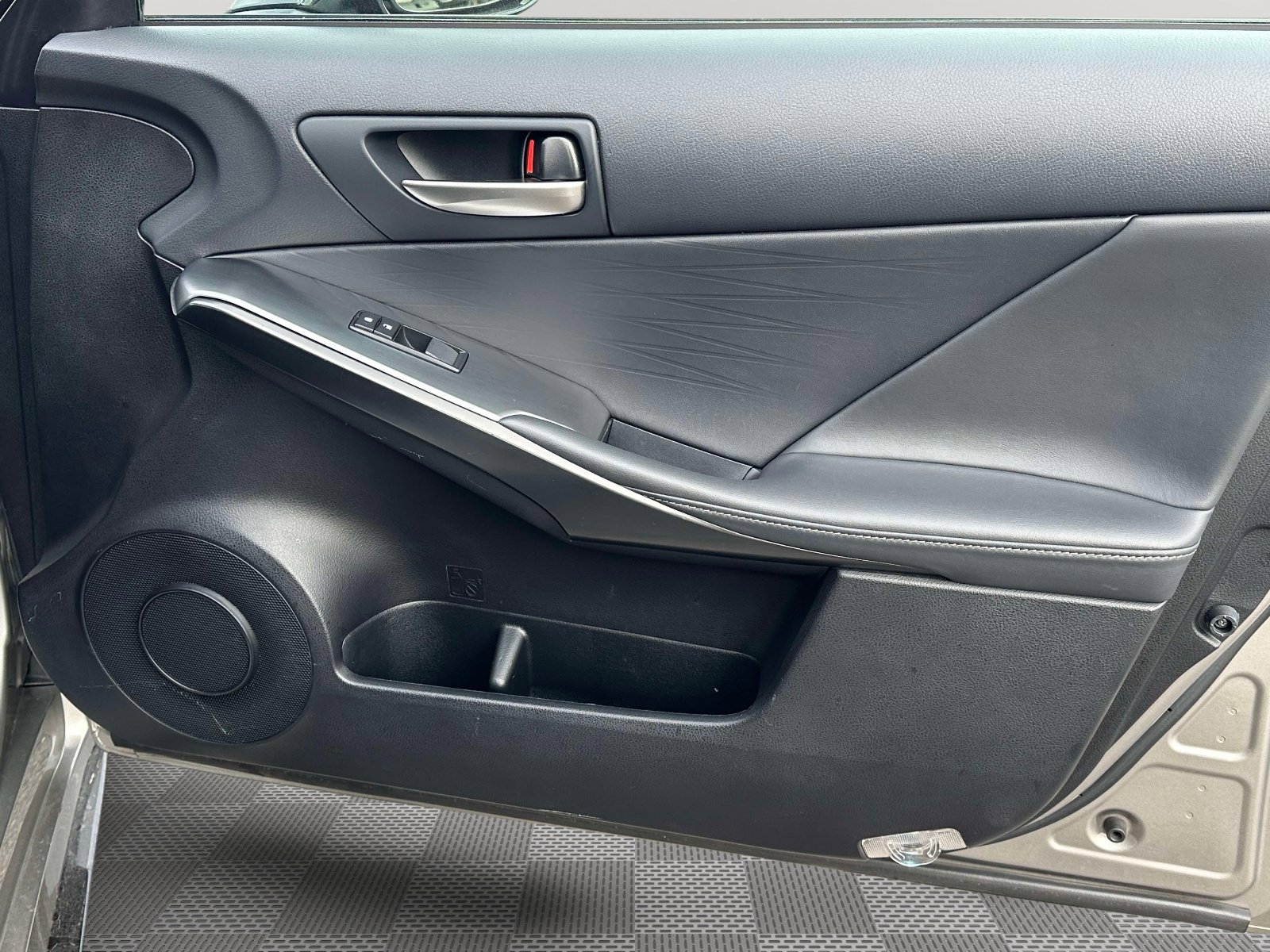 Used 2023 Lexus IS 500 image 26