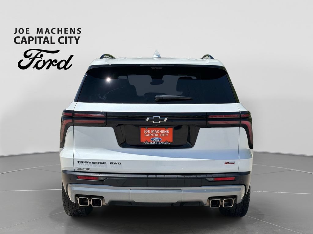 Used 2025 Chevrolet Traverse Z71 w/ Enhanced Driving Package AWD/4WD image 6