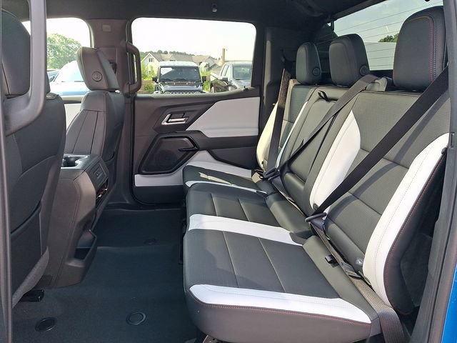 Used 2025 Chevrolet Silverado EV RST AWD/4WD image 20