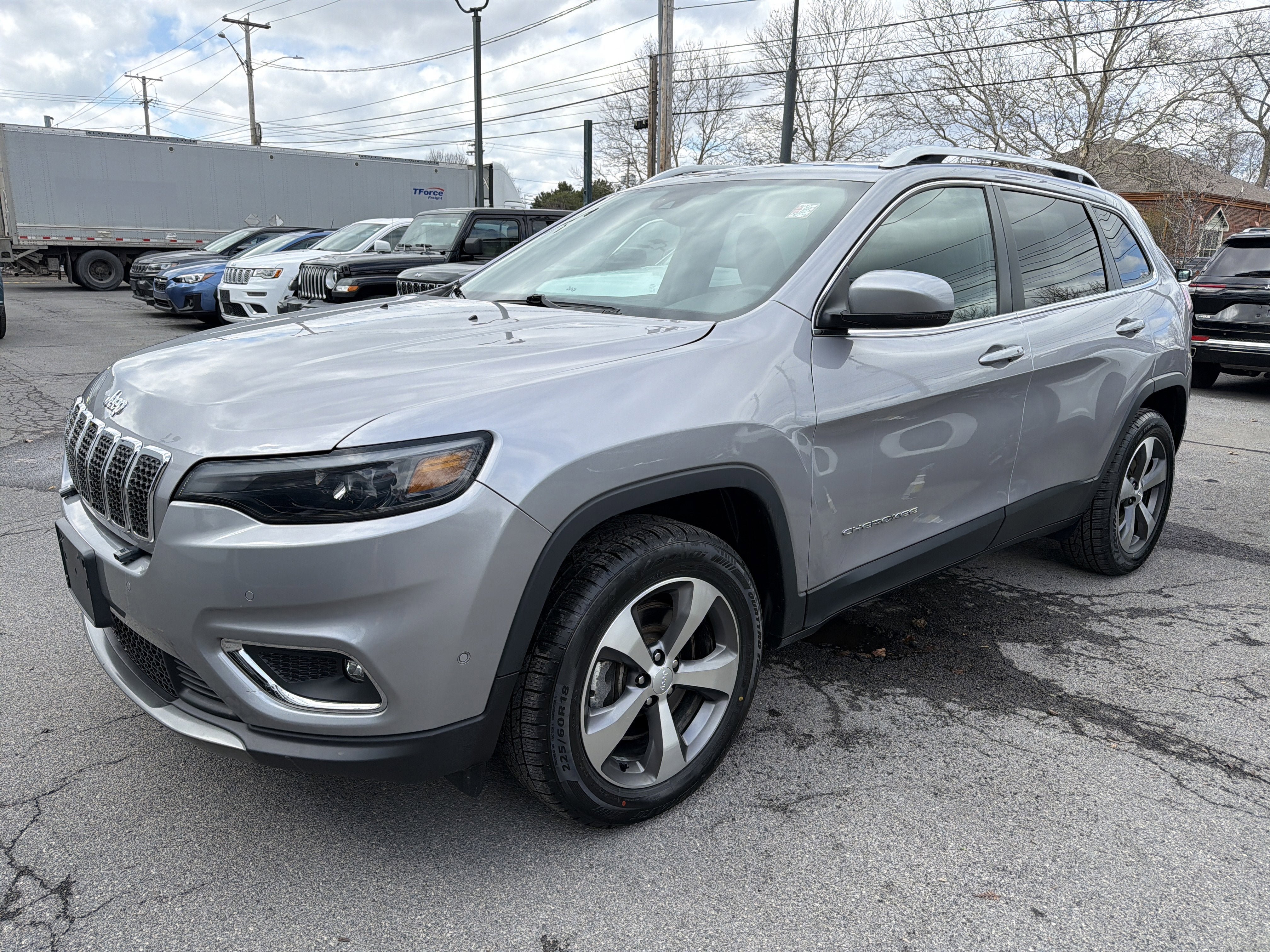 Used 2021 Jeep Cherokee Limited AWD/4WD image 4