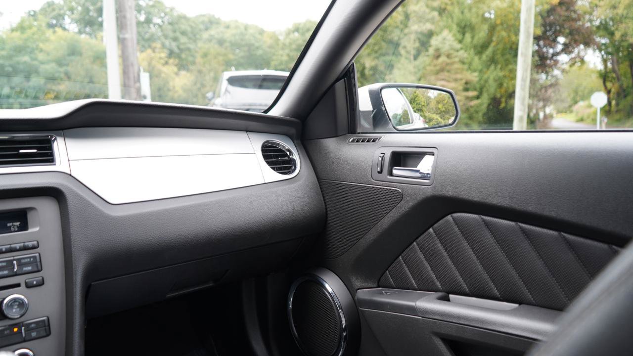 Used 2010 Ford Mustang GT RWD image 57