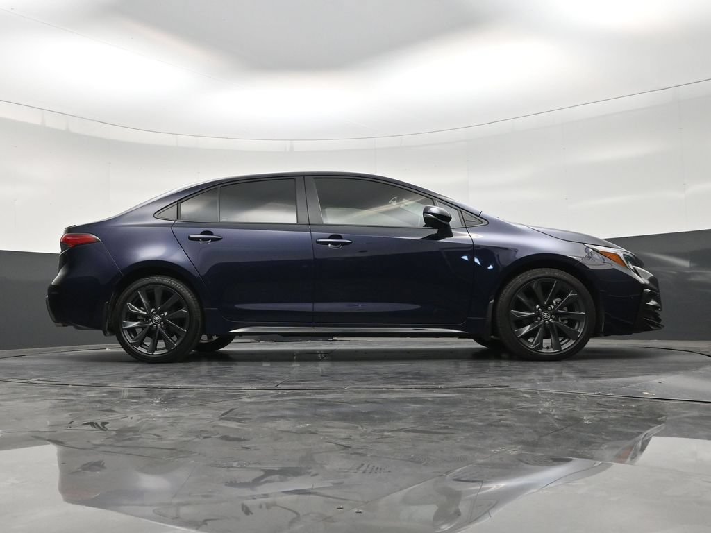 Used 2025 Toyota Corolla XSE FWD image 25