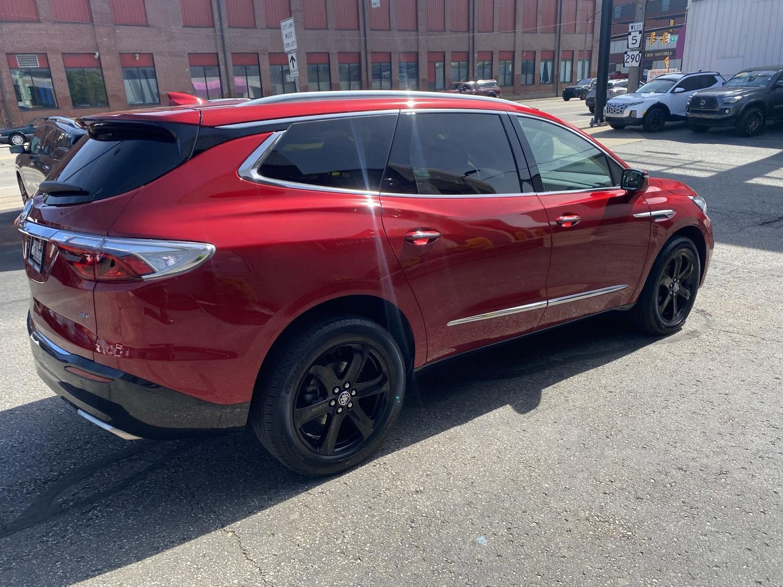Certified 2023 Buick Enclave Essence w/ Experience Buick Package AWD/4WD image 9