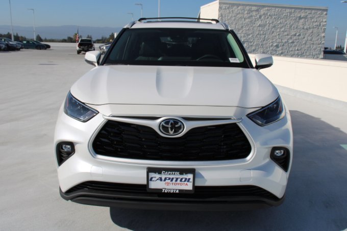 New 2026 Toyota Highlander XLE AWD/4WD image 7