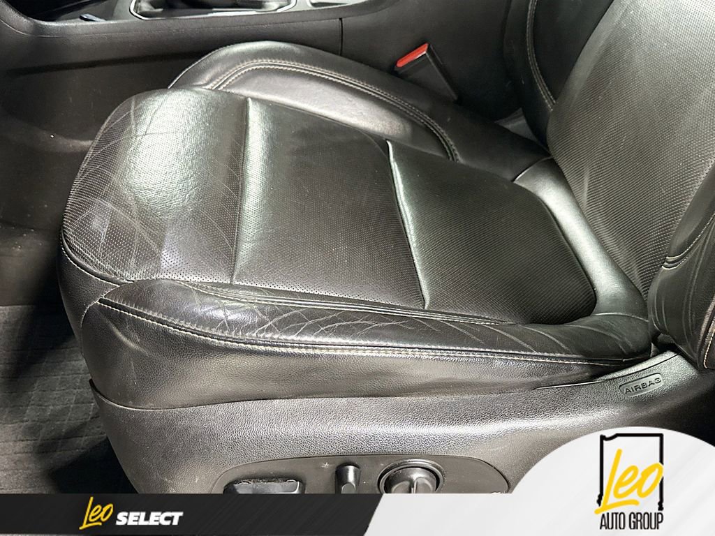 Used 2018 Chevrolet Traverse Premier w/ Redline Edition image 20