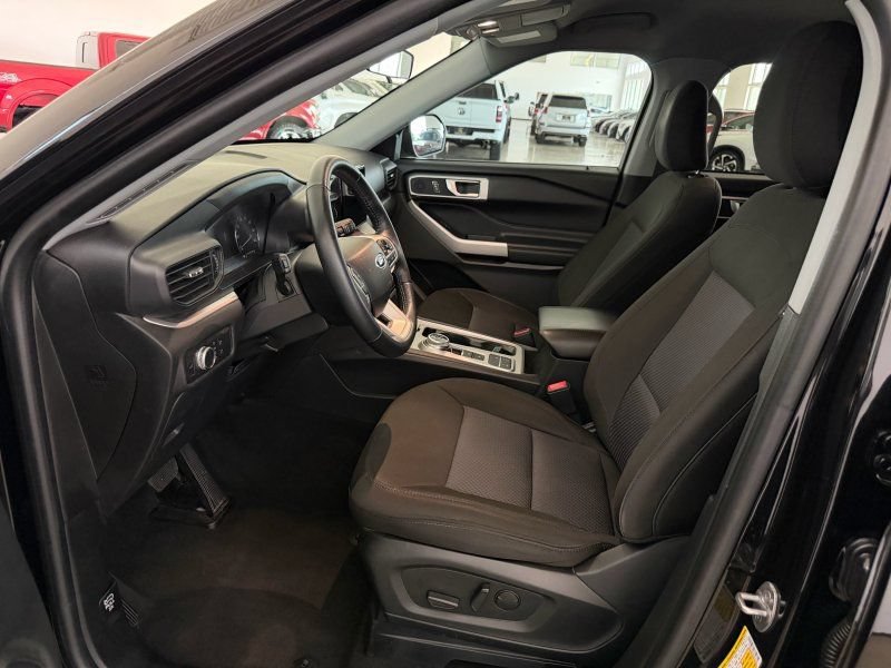 Used 2022 Ford Explorer XLT RWD image 17