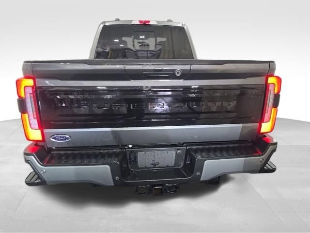 Used 2025 Ford F250 Platinum w/ FX4 Off-Road Package AWD/4WD image 5