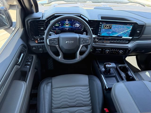 Used 2024 Chevrolet Silverado 1500 ZR2 w/ Technology Package AWD/4WD image 24