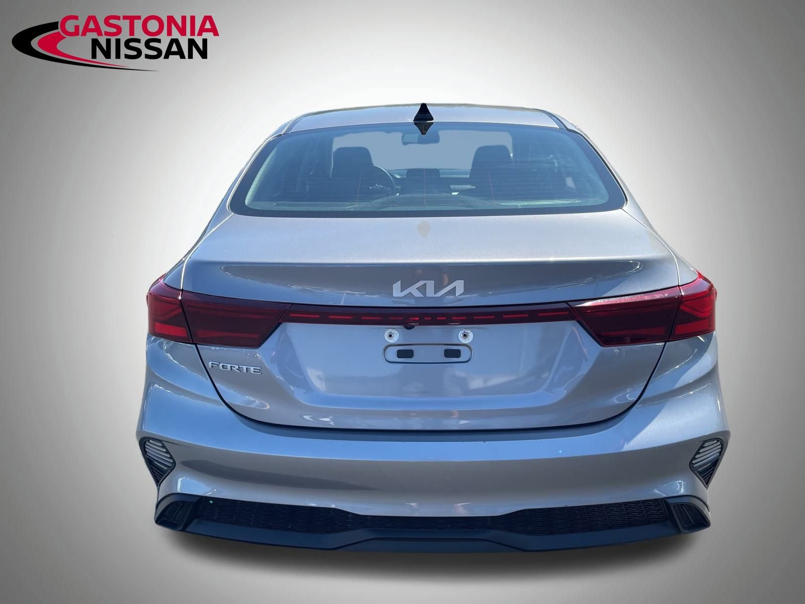 Used 2023 Kia Forte LXS image 9