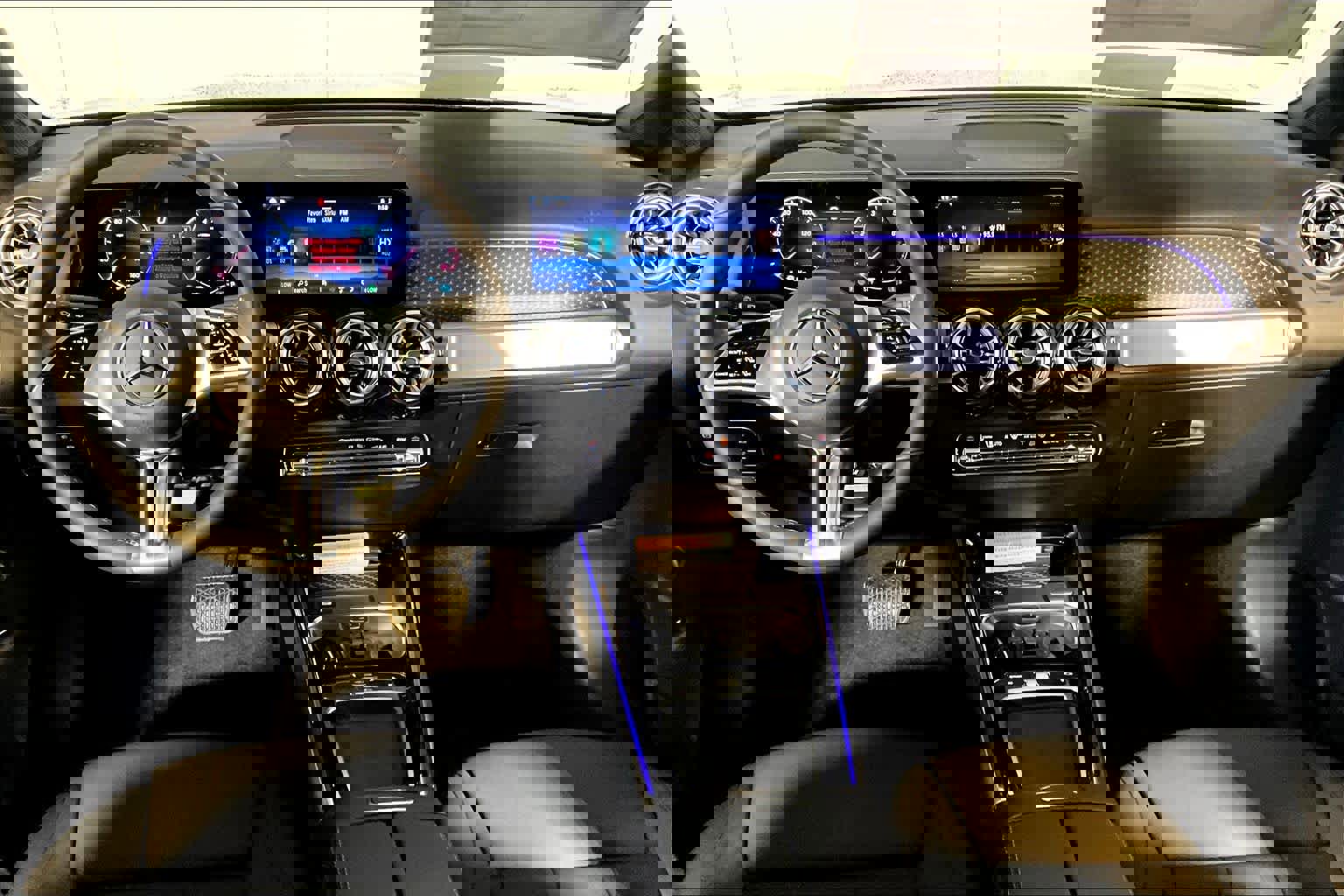 New 2026 Mercedes-Benz GLB 250 4MATIC image 7