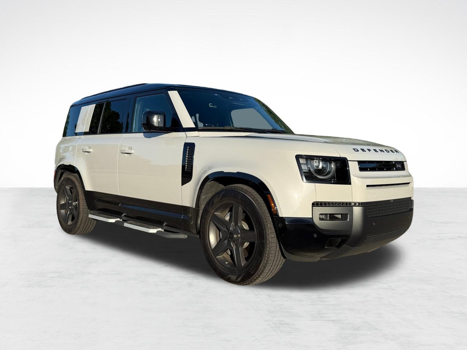 Used 2026 Land Rover Defender 110 X-Dynamic SE AWD/4WD image 7