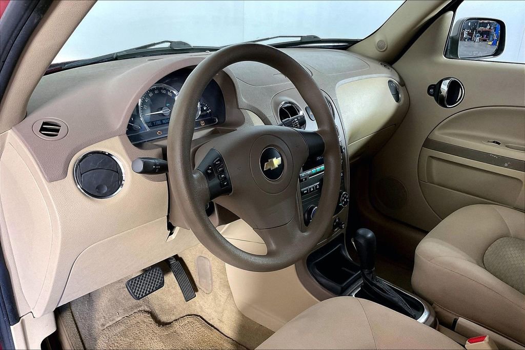 Used 2009 Chevrolet HHR LS image 17