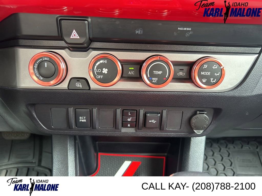 Used 2020 Toyota Tacoma TRD Off-Road AWD/4WD image 30