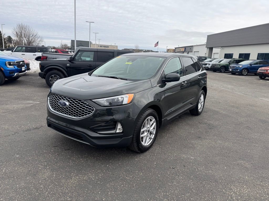 Certified 2024 Ford Edge SEL w/ Convenience Package image 9
