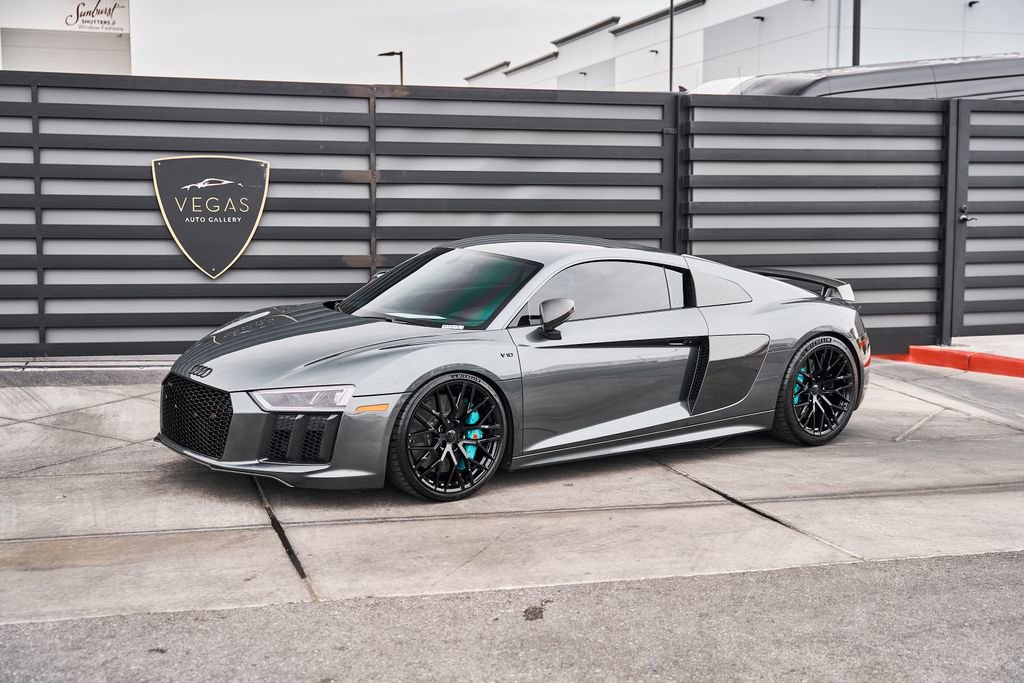 Used 2017 Audi R8 V10 plus AWD/4WD image 5