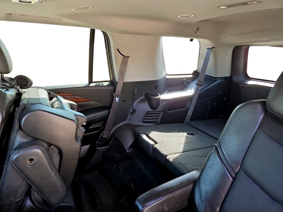 Used 2015 Cadillac Escalade Premium image 32