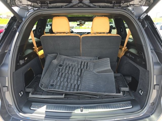 Used 2024 Jeep Grand Cherokee L Summit image 17